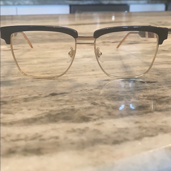 Gucci Glasses-100% Authentic - Picture 2 of 8